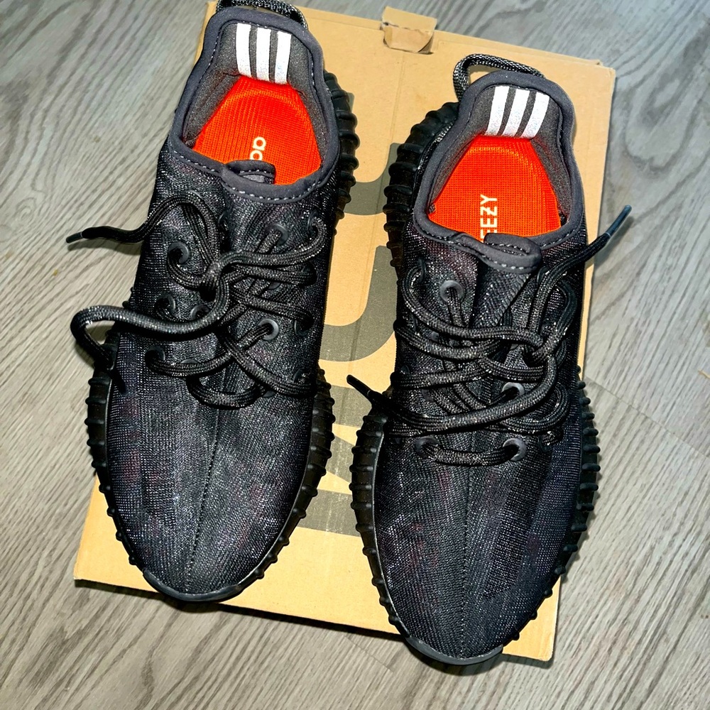 Adidas boost 350 V2 Mono Cinder